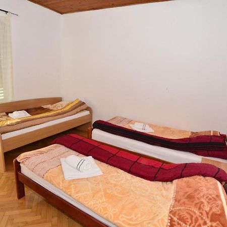티바트 House Sarovic 아파트 외부 사진