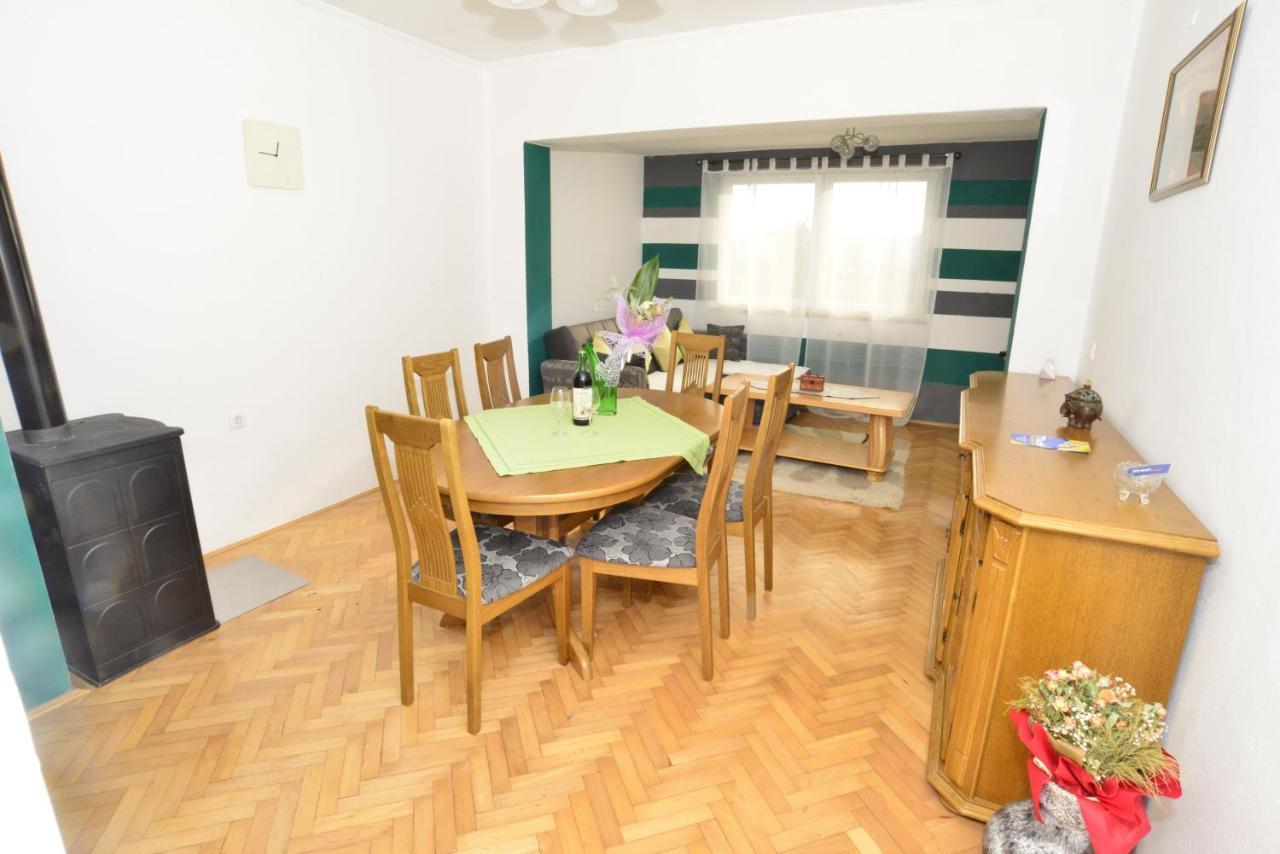티바트 House Sarovic 아파트 외부 사진