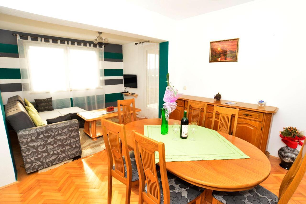 티바트 House Sarovic 아파트 외부 사진