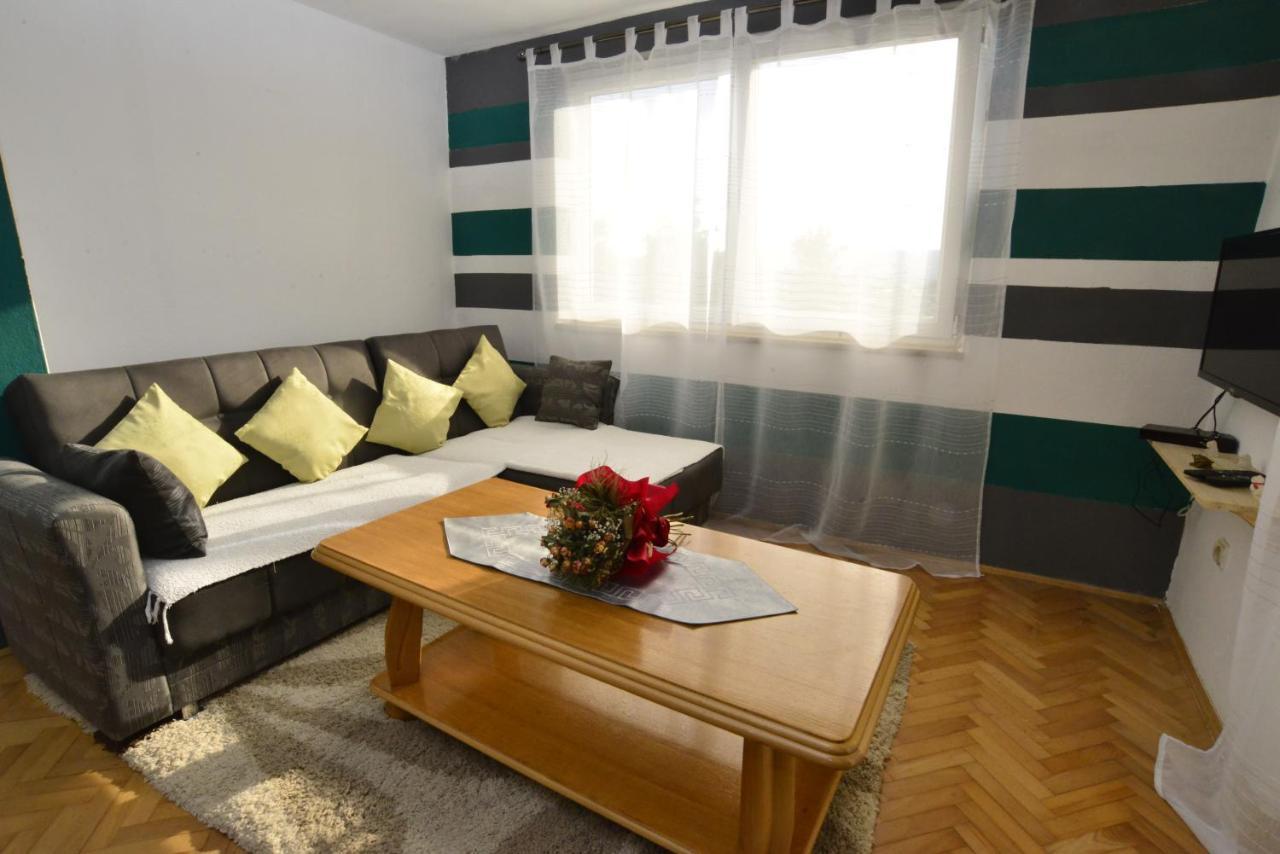 티바트 House Sarovic 아파트 외부 사진